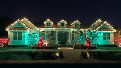 Christmas Lights Hanging in Alpharetta, GA